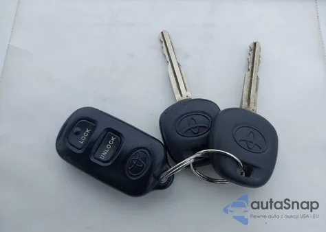 2006 Toyota Corolla Ce/Le/S из США, поврежденный, VIN 1NXBR32E86Z575291